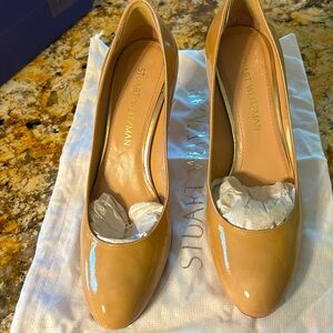 Stuart Weitzman pups